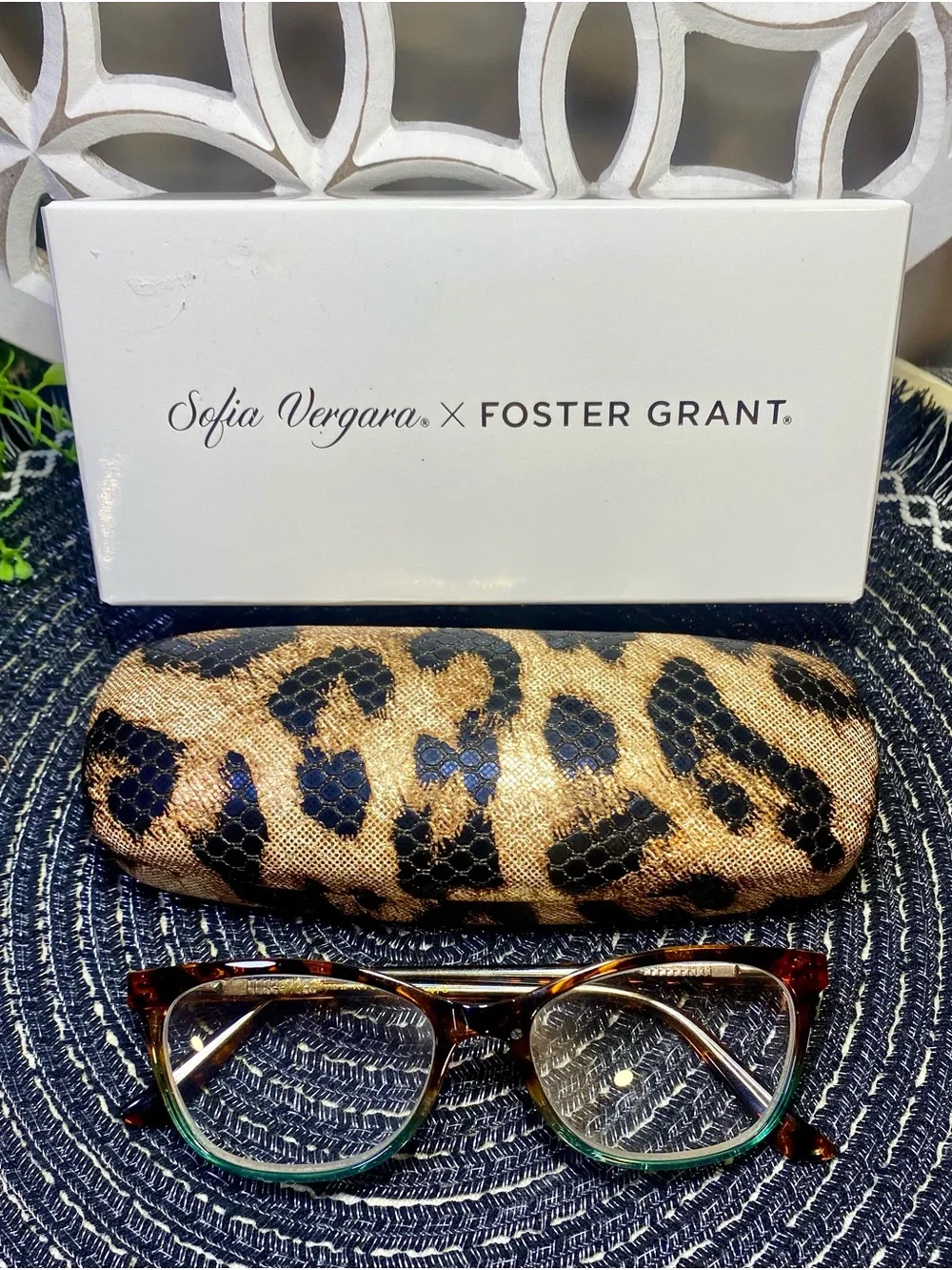 Foster Grant Sofia Vergara Leopard‎ Glasses W/ Case (Selling As Frames Only)